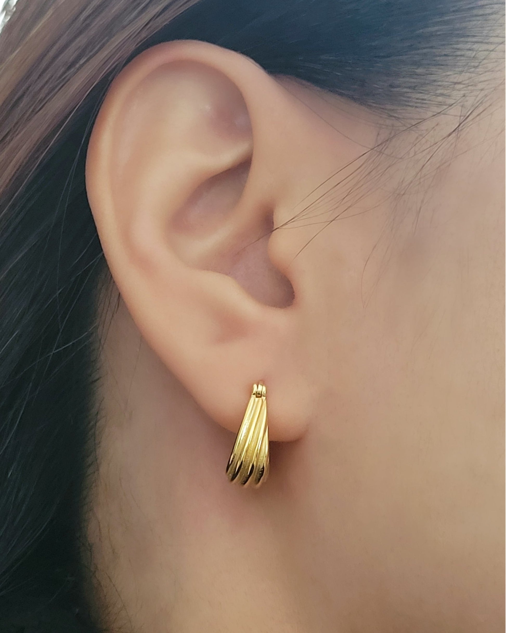 retro hoop earrings