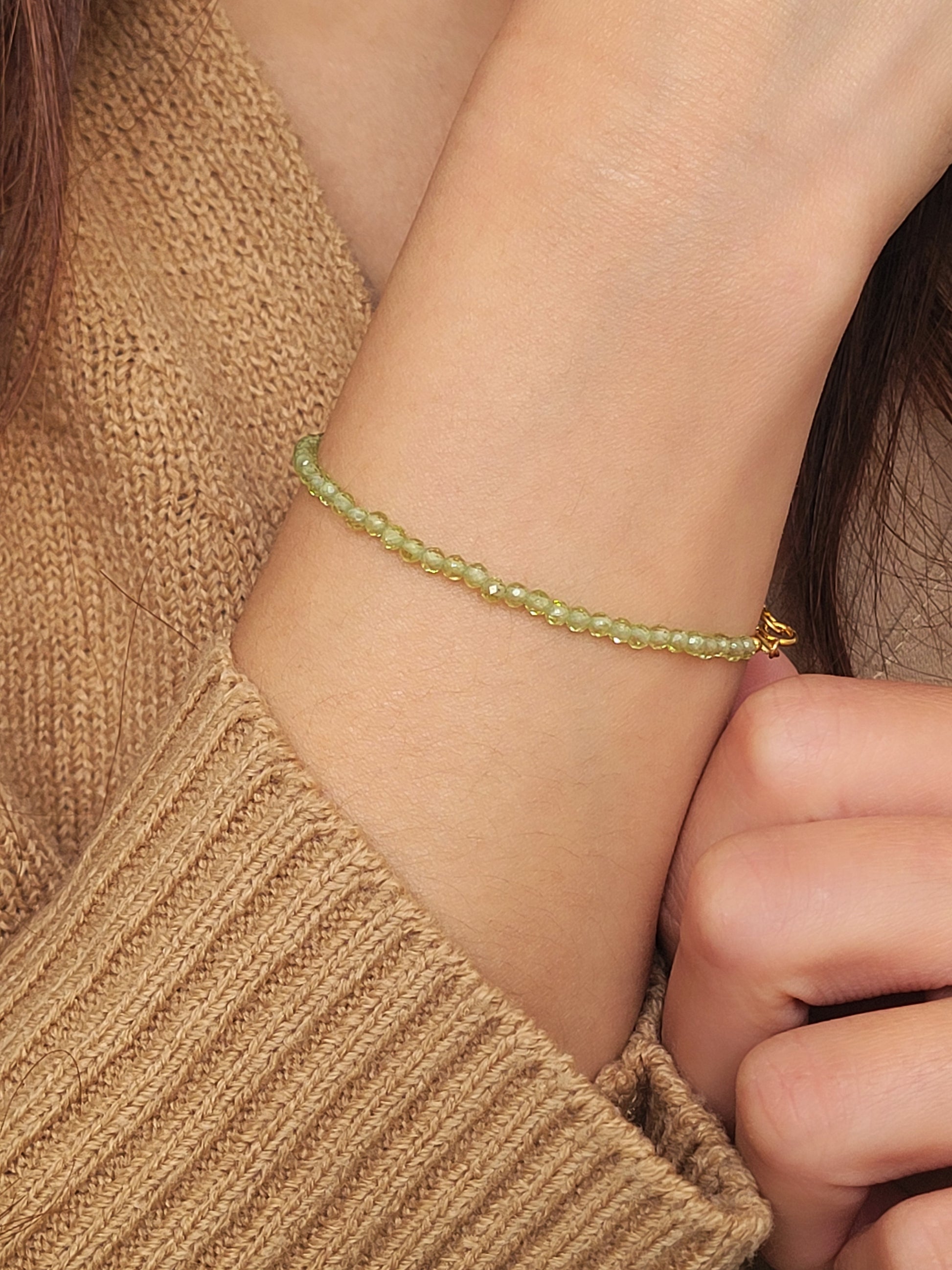 August birthstone bracelet – lightweight and handmade