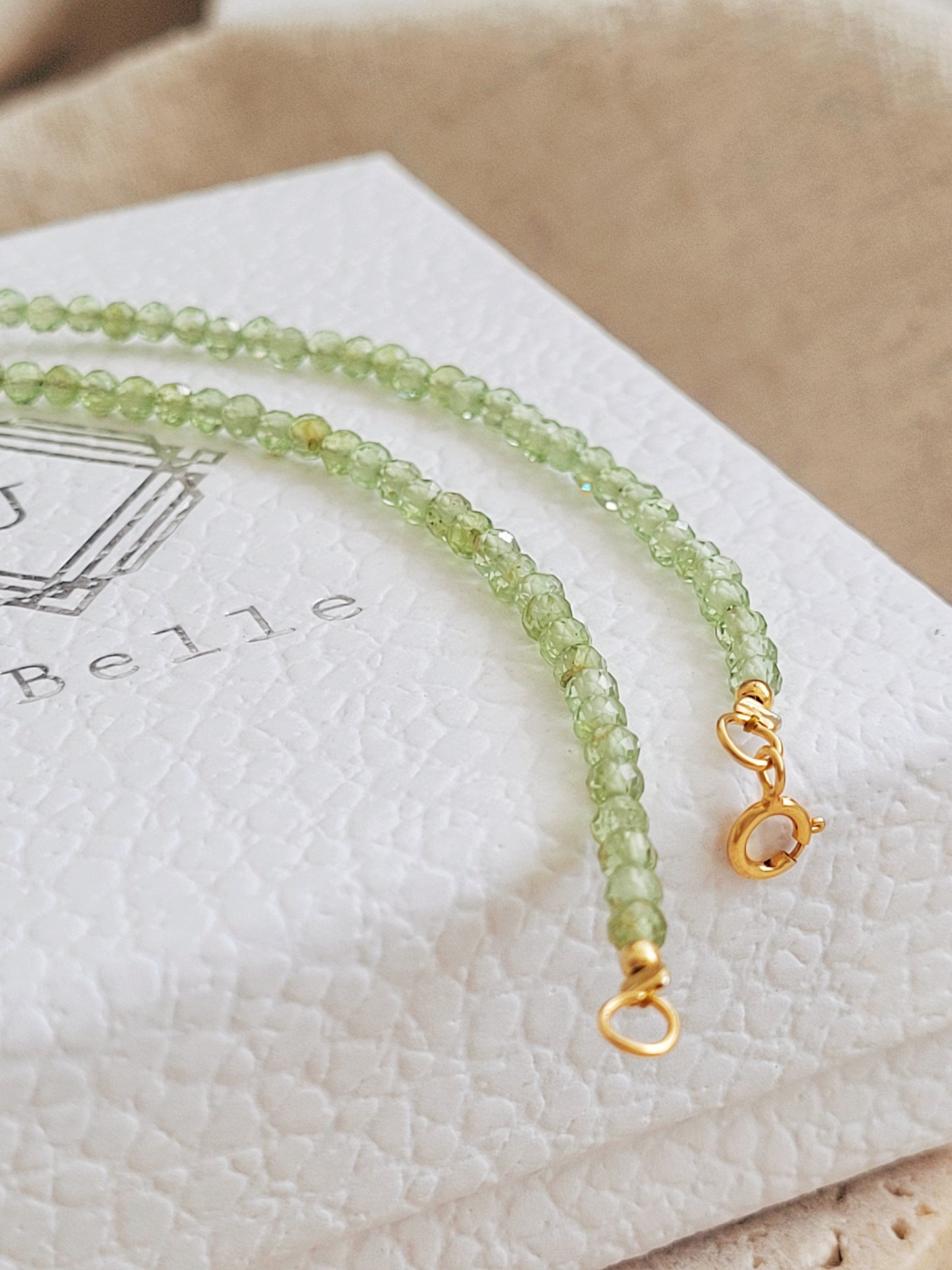 Delicate green beaded bracelet in eco-friendly gift box