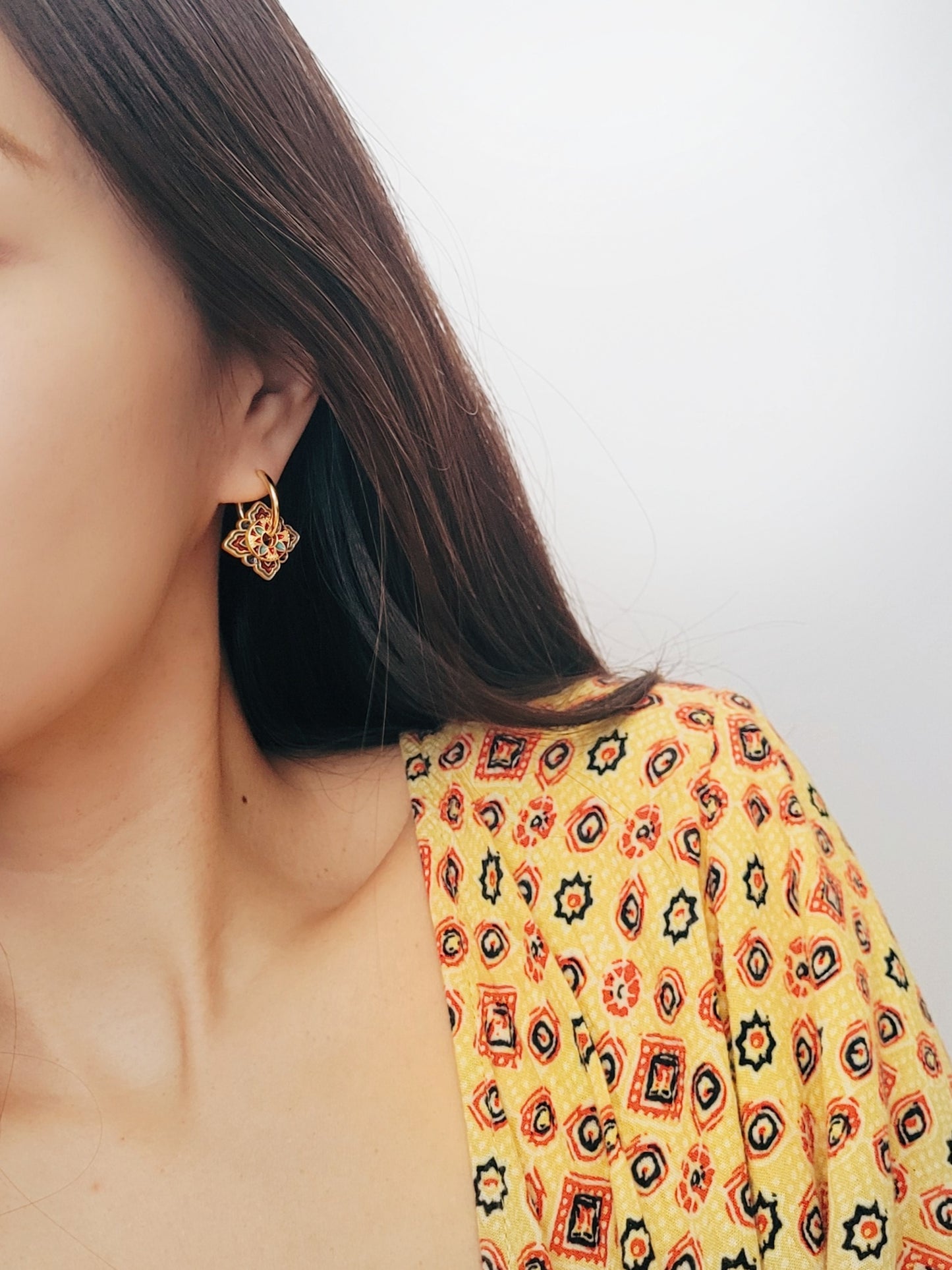 Enamel Discs Earrings | Brown Square Flower Pattern