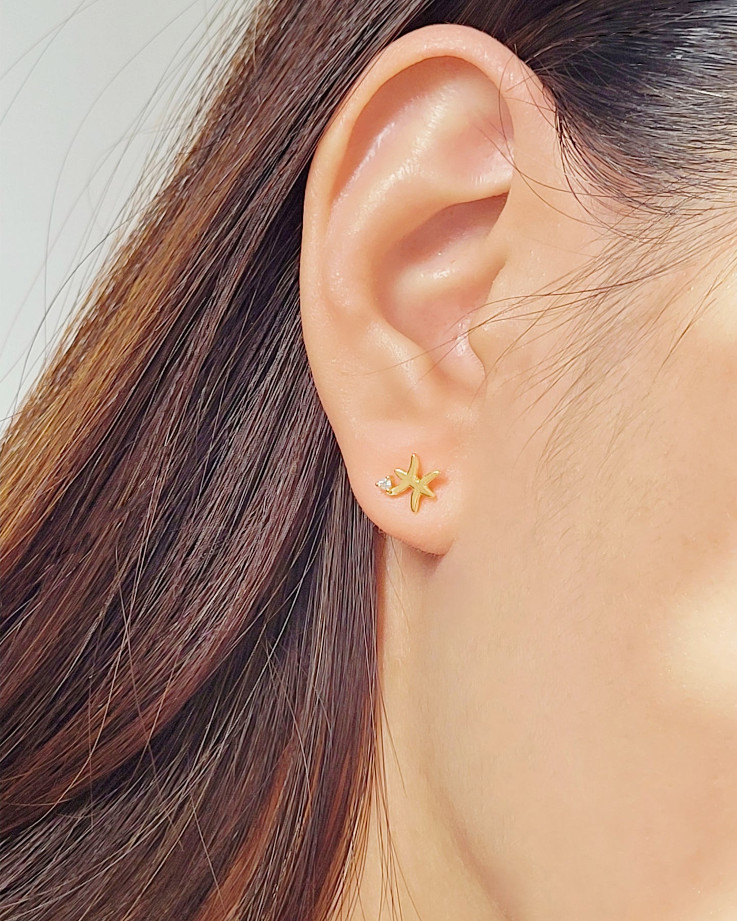 Starry Zodiac Sign Earrings · Pisces