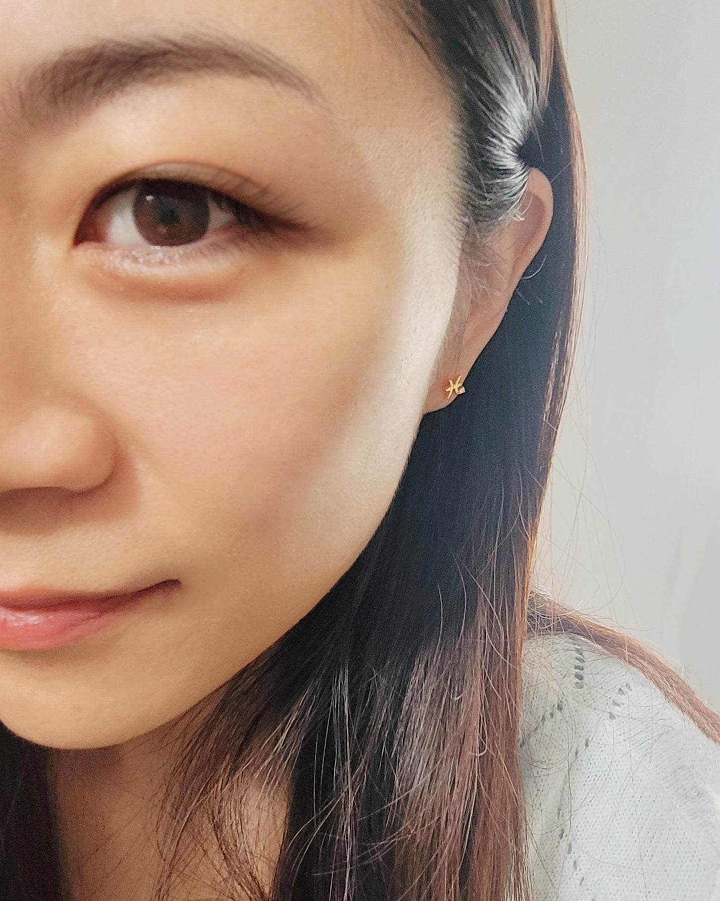 Starry Zodiac Sign Earrings · Pisces