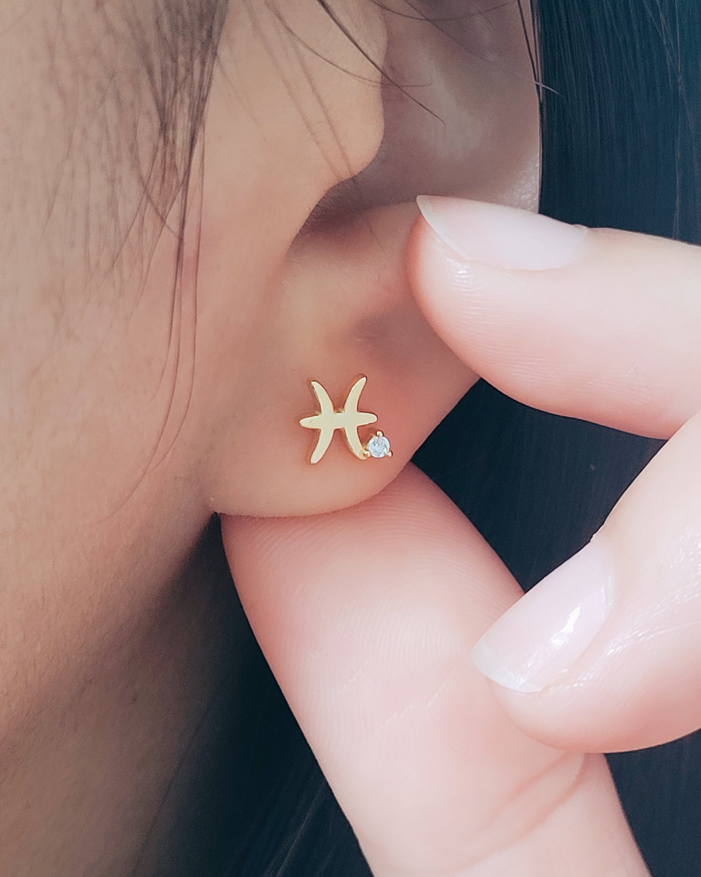 Starry Zodiac Sign Earrings · Pisces