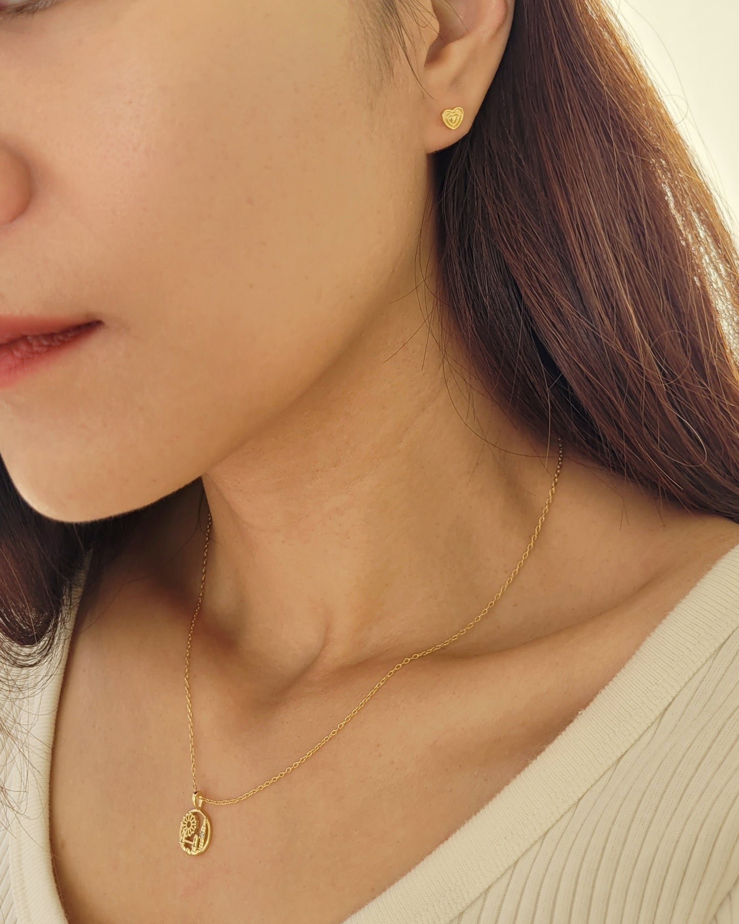 Gold Plated London Pendant Necklace