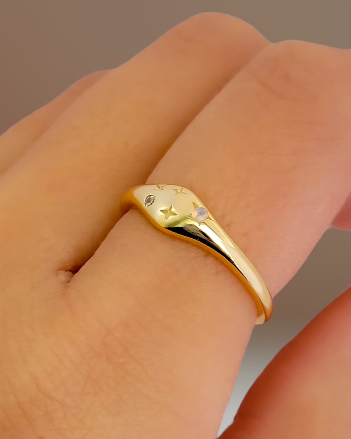Gemini jewellery constellation ring with zodiac stone