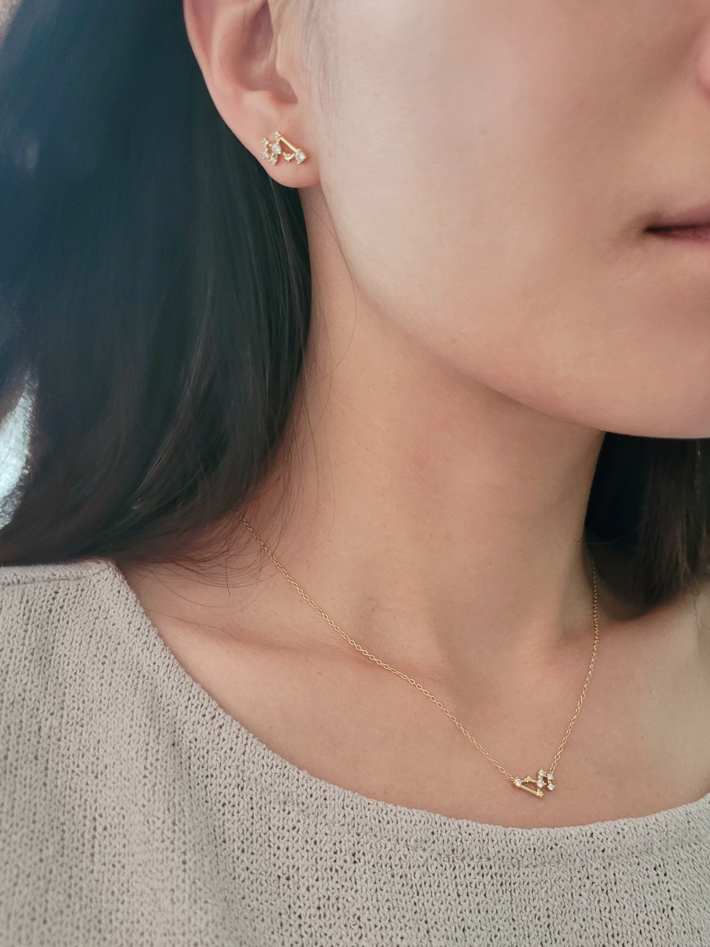 Starry Constellation Necklace · Leo