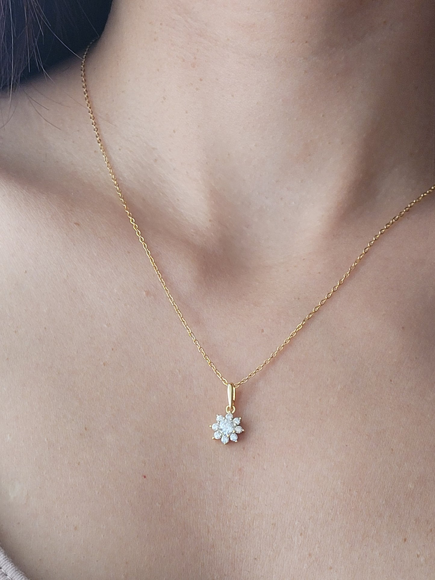 Snowflake Flower Necklace