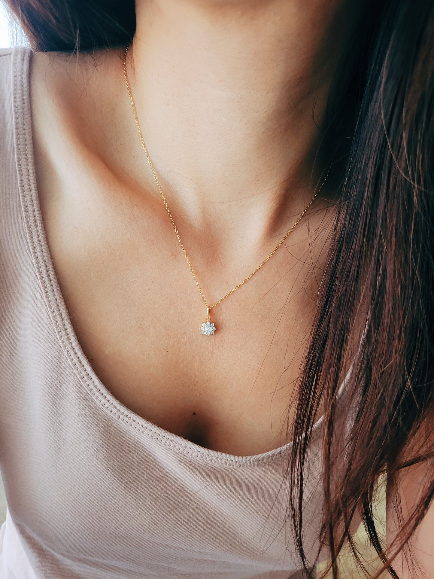 Snowflake Flower Necklace