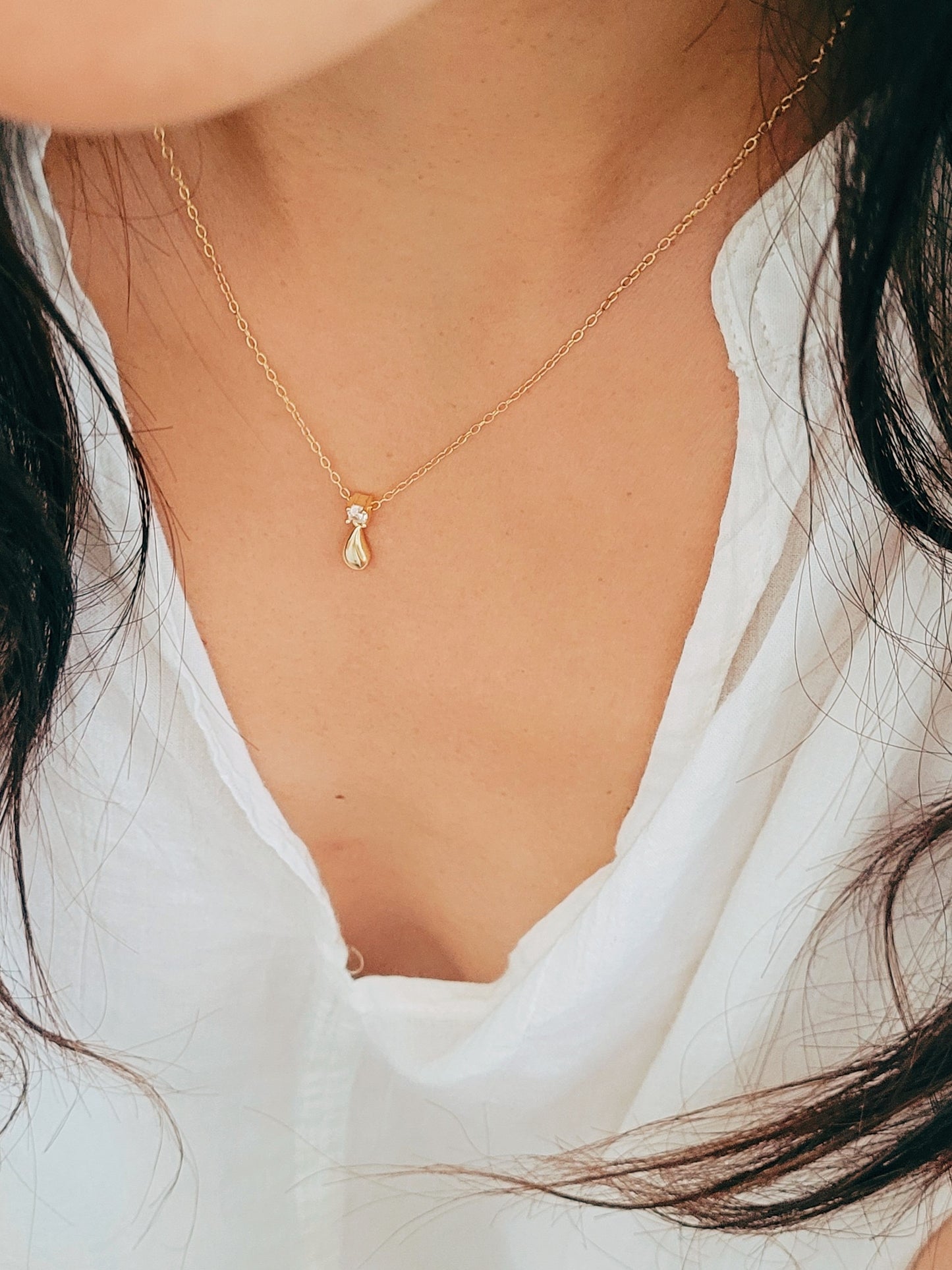 Teardrop Pendant Necklace