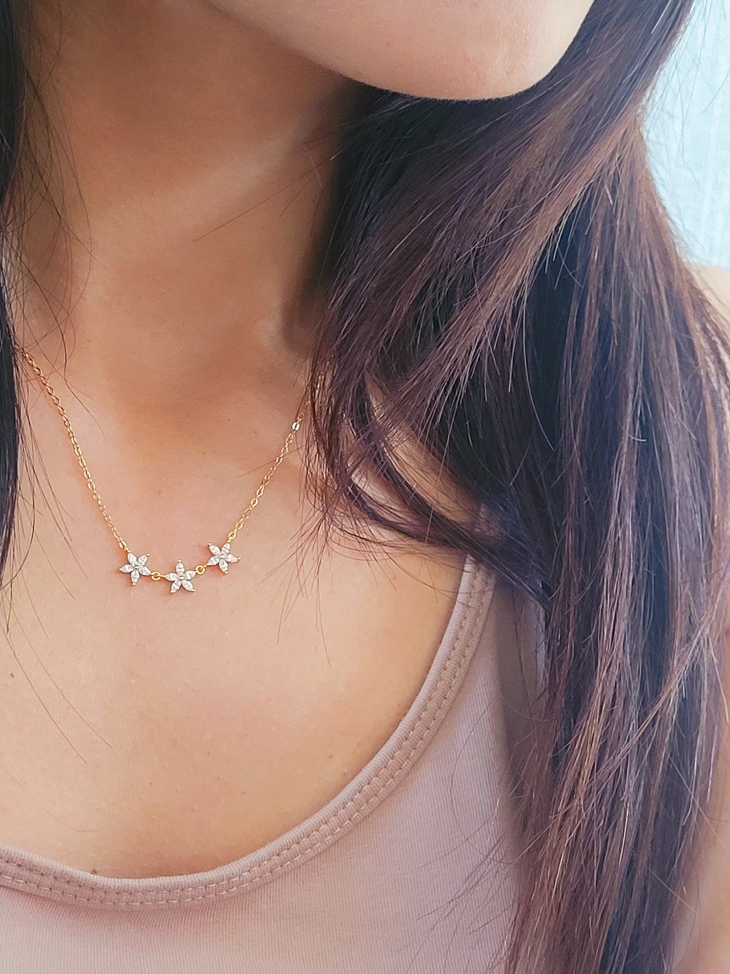 Delicate Marquise Flowers Necklace