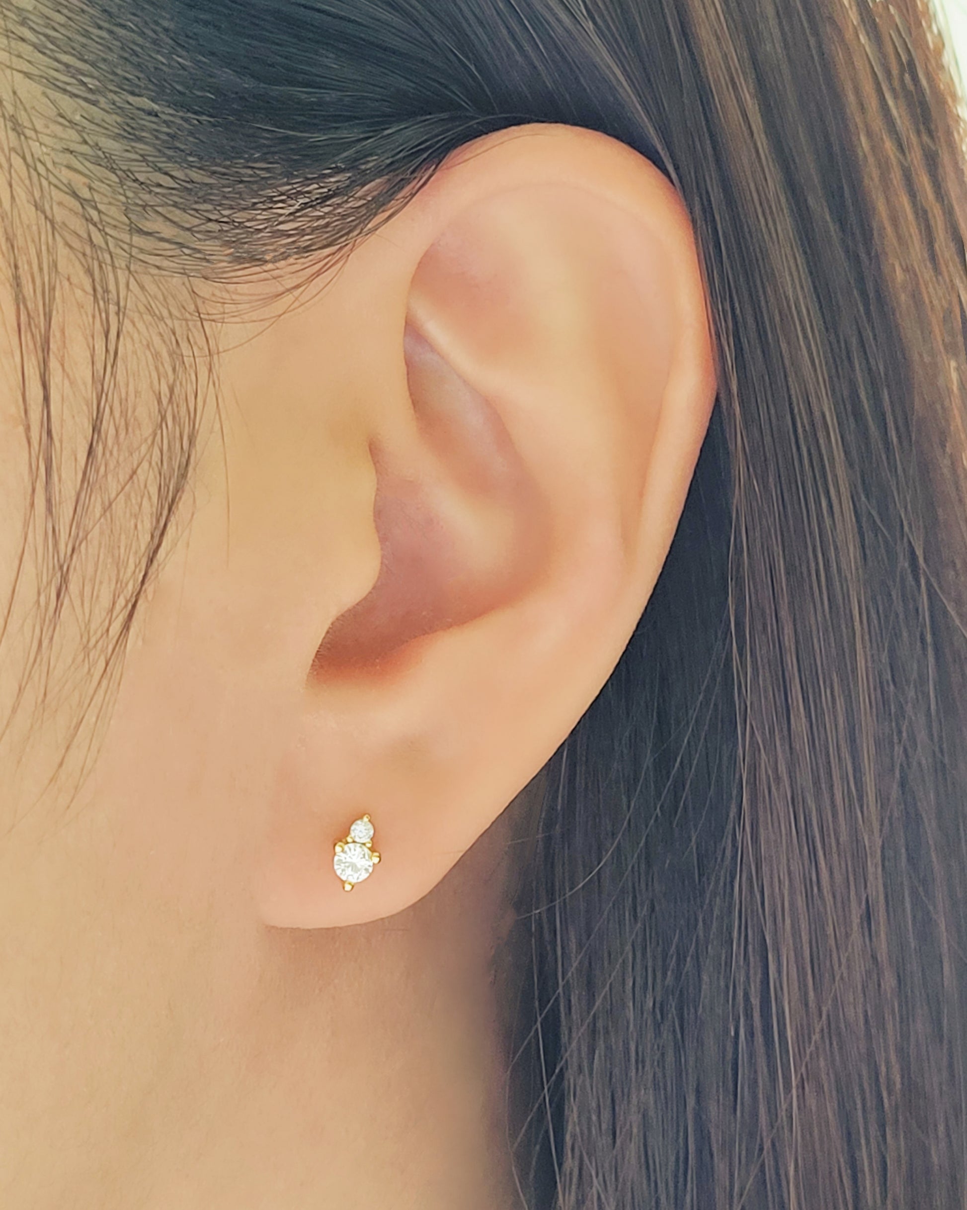 april birthstone earrings diamond